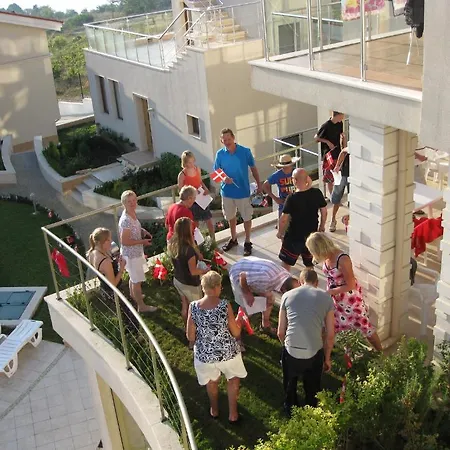 Villa Sun Village *