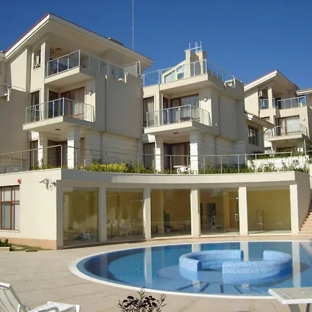 Villa Sun Village *