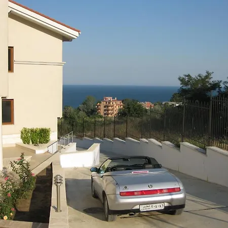 Villa Sun Village *